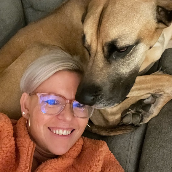 Meet your Posher, Dawn - Picture 6 of 12